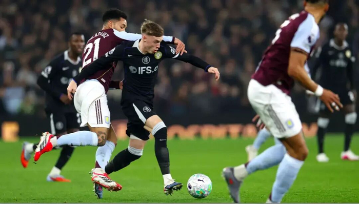 九游登录入口-距第四只差3分！切尔西客场4-1逆转维拉，佩德罗戴帽|帕尔默|路易斯-佩德罗|阿斯顿维拉|沃特金斯|破门_新浪体育_新浪新闻